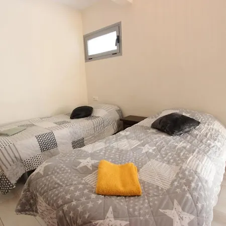 Maria Arenal Bol Apartment